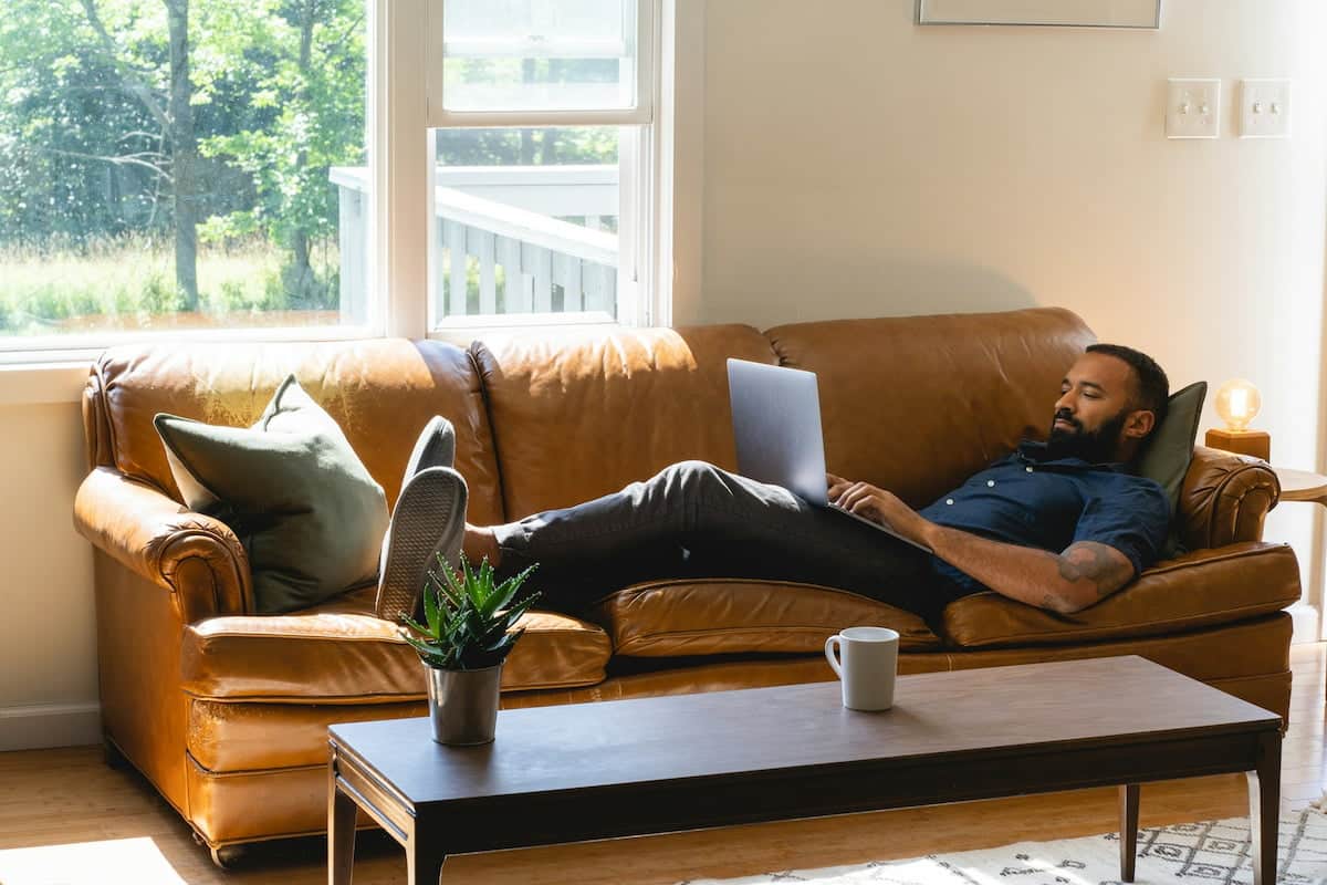 Travailler pendant ses congés payés